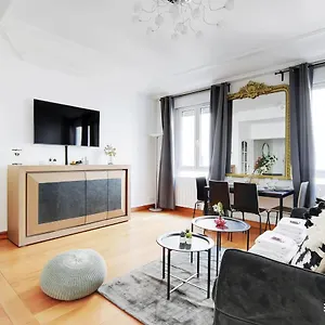 Fancy - 2br-6p - Gare De L'est Apartment