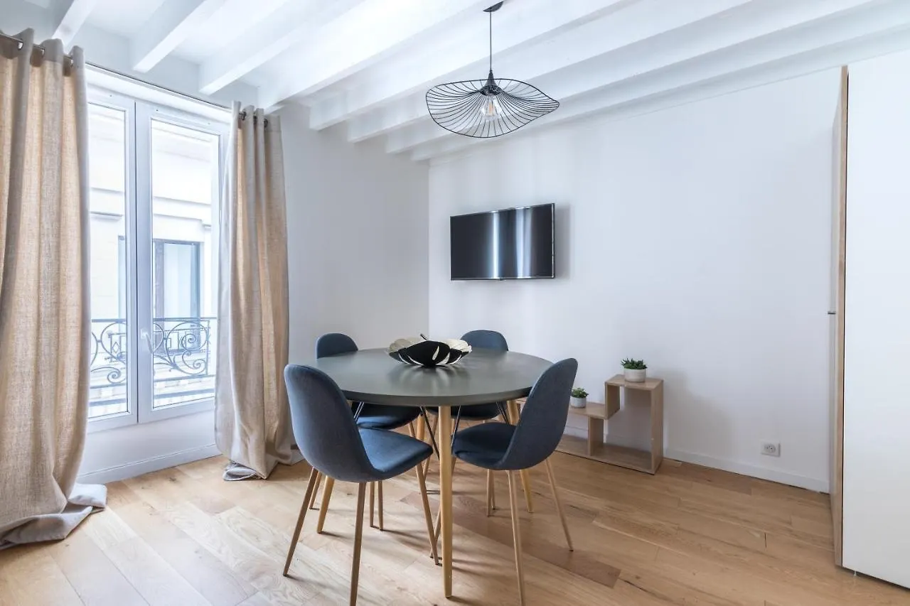 Home Suite Home Grands Boulevards - 41 - Paris Apartment